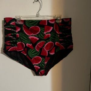 Torrid sz 2 swim bottoms